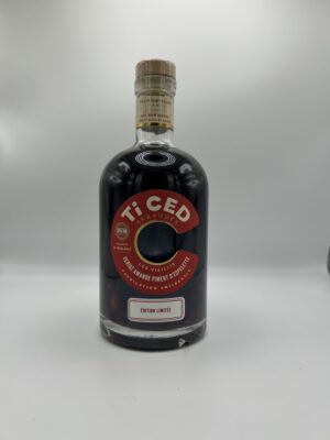 Rhum Arrangé Cerise Amande Piment d'Espelette 32° 70cl